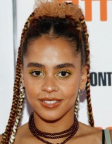 Olive Gray fotoğrafı