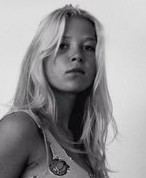 Lea Lavabre fotoğrafı