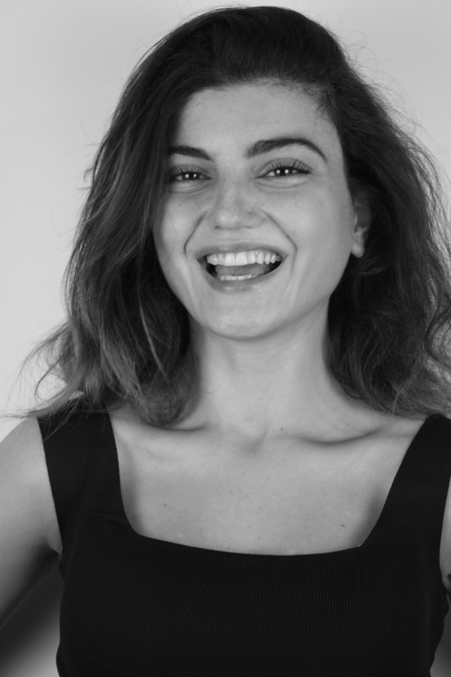 Demet Öz Fotoğrafı