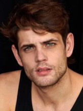 Alberto Olmo fotoğrafı