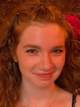 Annalise Basso fotoğrafı