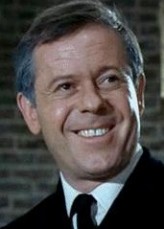 Aubrey Morris fotoğrafı