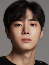 Choo Young-woo fotoğrafı