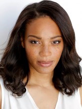 Shinelle Azoroh fotoğrafı