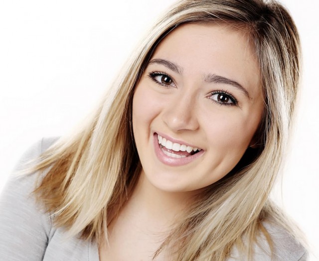 Caroline McKenzie fotoğrafı