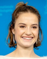 Ella Øverbye fotoğrafı