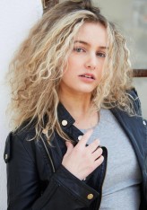 Marie Elizabeth DeWitt fotoğrafı