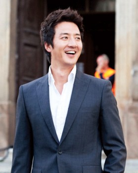 Jeong Jun-ho Fotoğrafı