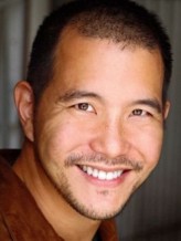 James Sie fotoğrafı