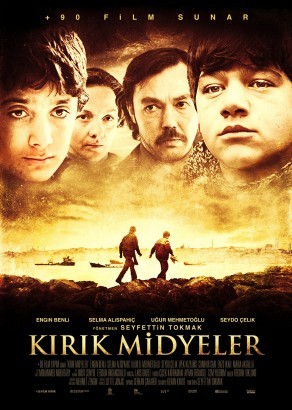 Kırık Midyeler Fotoğrafı