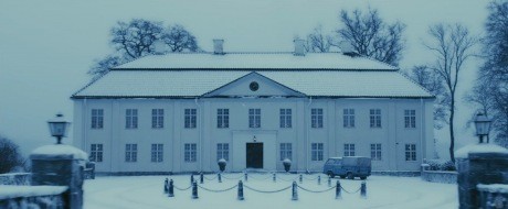 Ejderha Dövmeli Kız Fotoğrafı