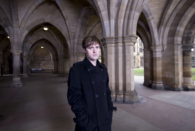 Clive Barker'dan Kan Kitabı Fotoğrafı