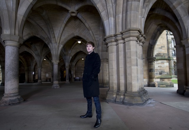 Clive Barker'dan Kan Kitabı Fotoğrafı