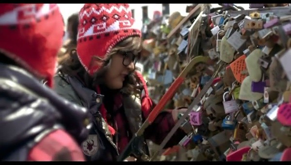 Hello Stranger Fotoğrafı