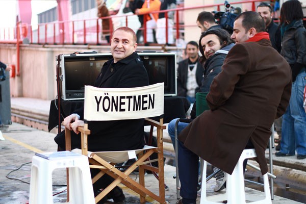 Kolpaçino: Bomba Fotoğrafı