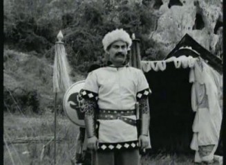 Kolsuz Kahraman Fotoğrafı