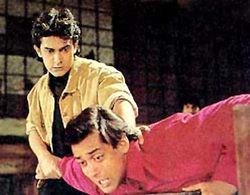 Andaz Apna Apna Fotoğrafı