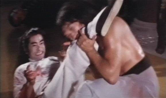 The Thundering Mantis Fotoğrafı