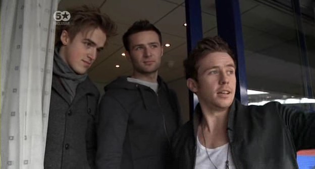 Mcfly On The Wall Fotoğrafı