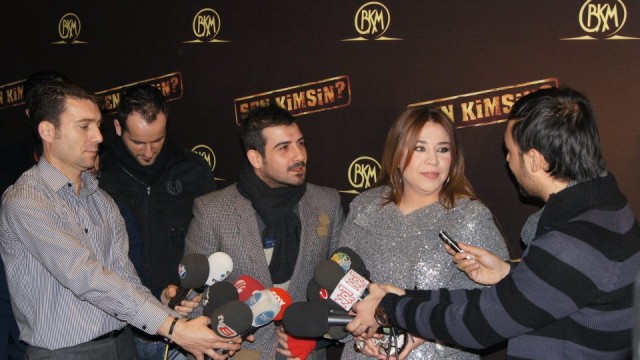 Sen Kimsin? Fotoğrafı