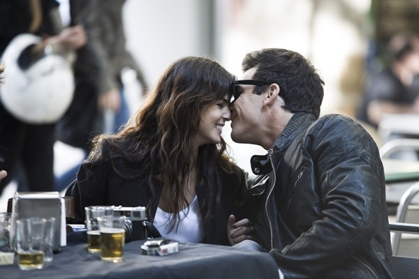 Sensiz Olmaz Fotoğrafı