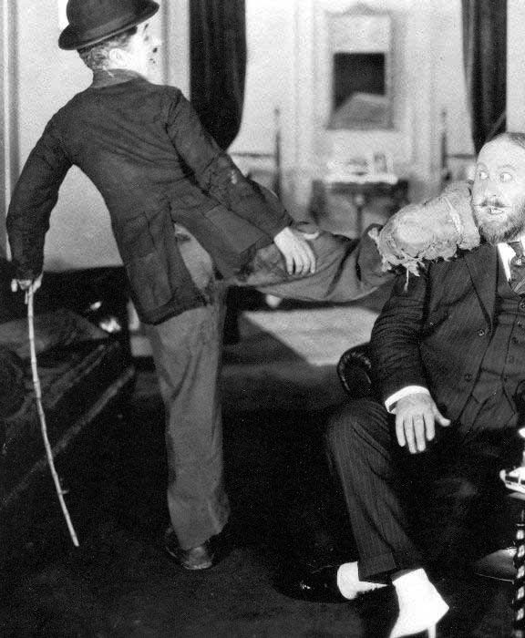 Altına Hücum Fotoğrafı