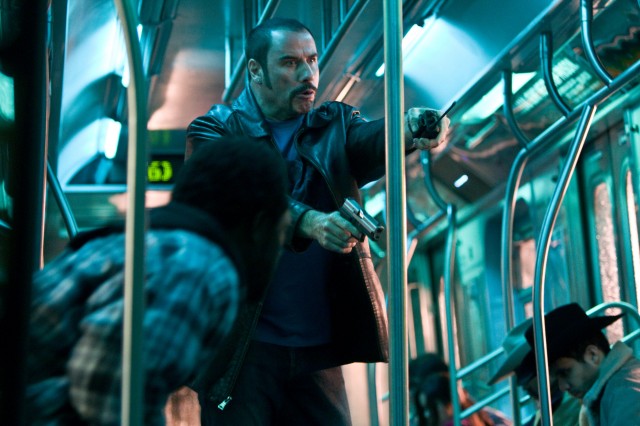 Metrodan Kaçış Fotoğrafı