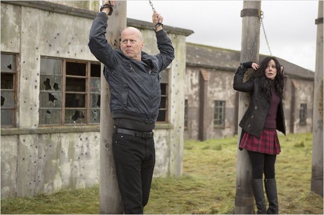 Red 2 Fotoğrafı