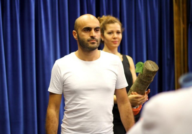 İnsanlar Alemi Fotoğrafı