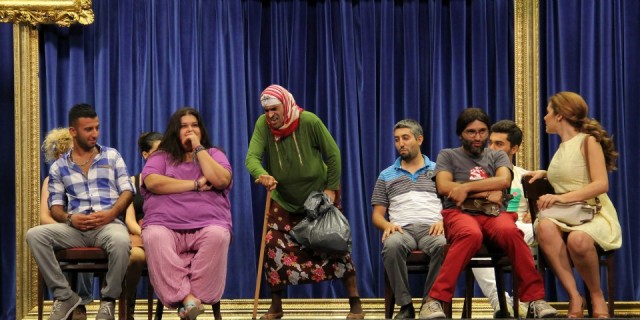 İnsanlar Alemi Fotoğrafı