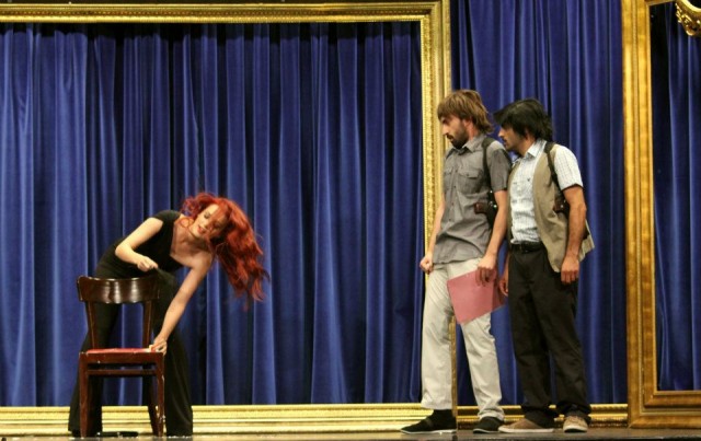 İnsanlar Alemi Fotoğrafı