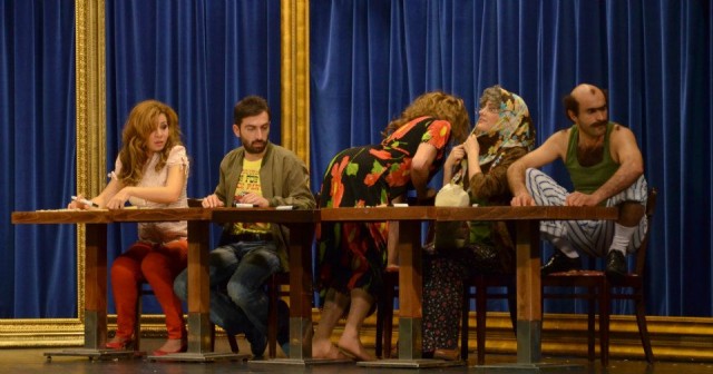 İnsanlar Alemi Fotoğrafı