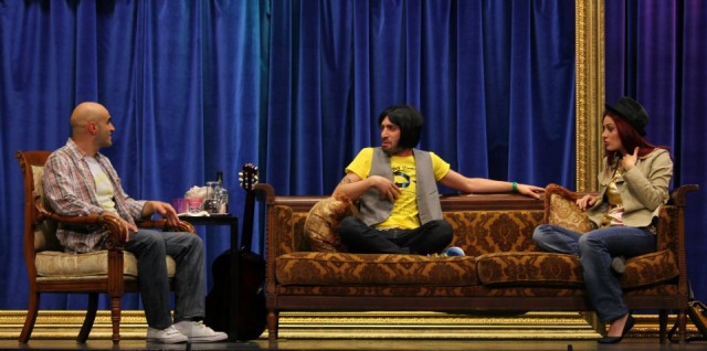 İnsanlar Alemi Fotoğrafı