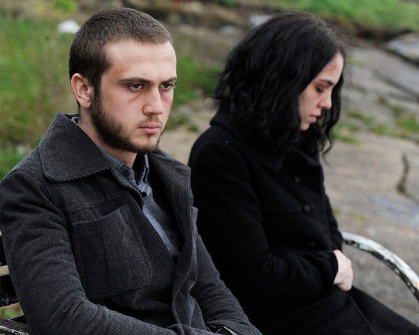 Öyle Bir Geçer Zaman Ki Fotoğrafı