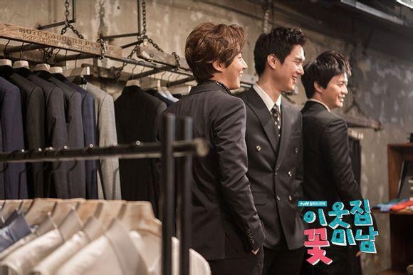 Flower Boy Next Door Fotoğrafları 36