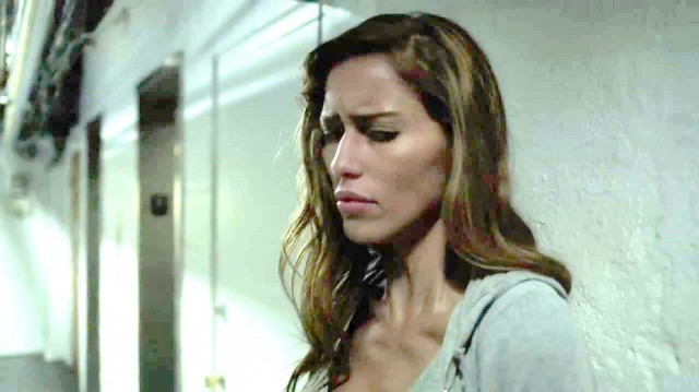 Kırılmanın Eşiğinde Fotoğrafı