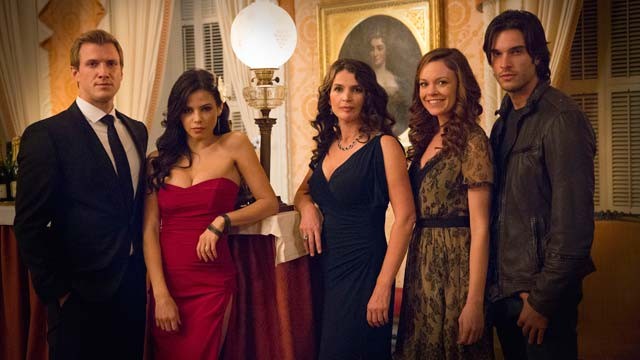 Witches of East End fotoğrafı