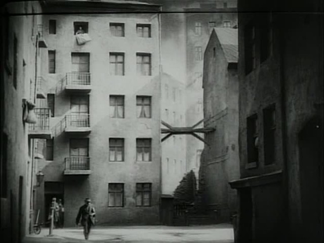 Son Adam Fotoğrafı