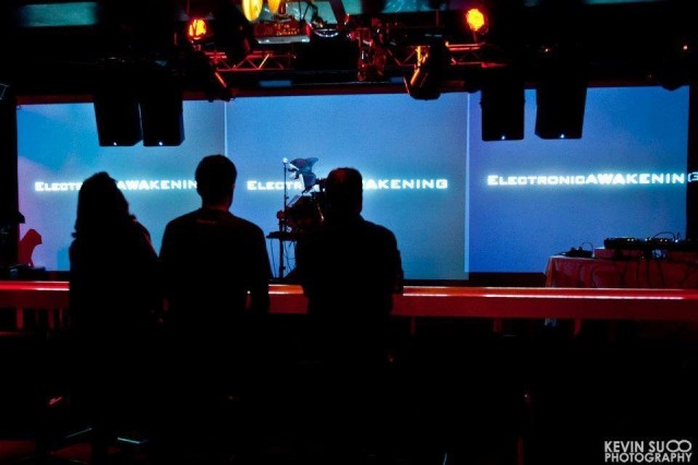Electronic Awakening Fotoğrafı