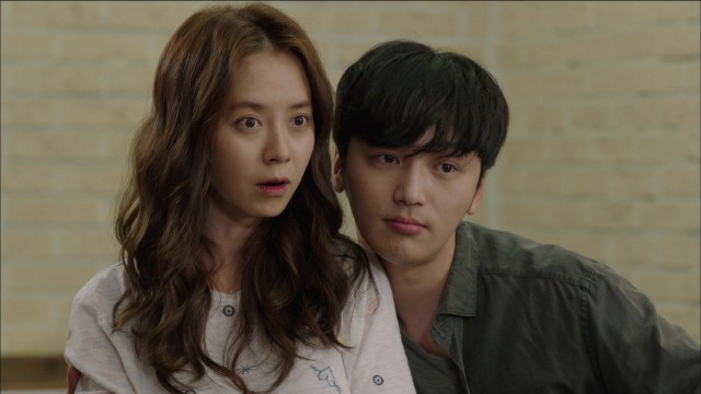 Ex-Girlfriend Club Fotoğrafı