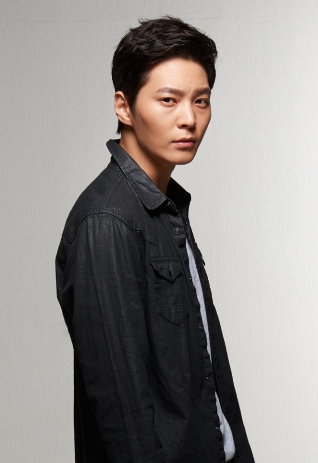 Yong Pal Fotoğrafı