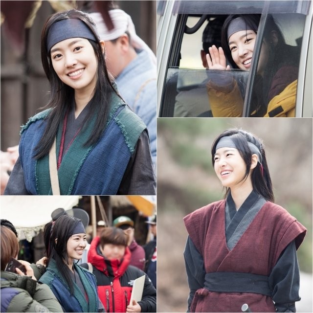 The Flower in Prison Fotoğrafı