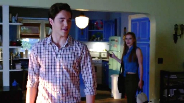 Famous in Love Fotoğrafı