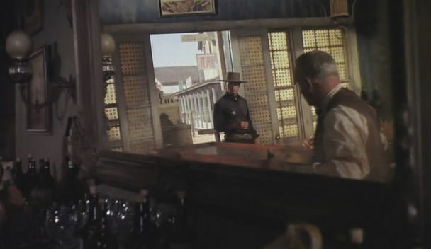 Onları Yükseğe As Fotoğrafı