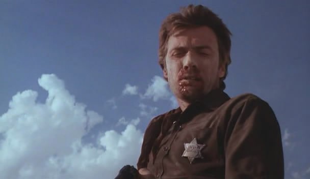 Onları Yükseğe As Fotoğrafı