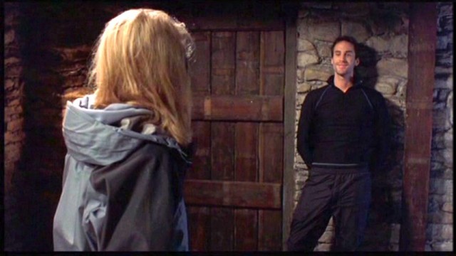 Ölümün Kollarında Fotoğrafı