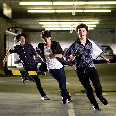 Jonas Brothers: Üç Boyutlu Konser Deneyimi Fotoğrafı