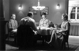 Orada Olmayan Adam Fotoğrafı