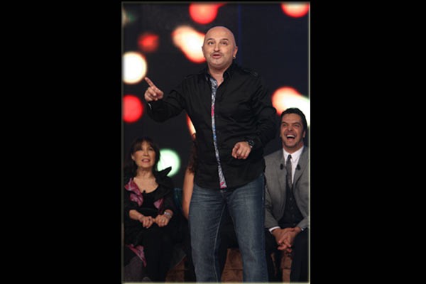 Beyaz Show Fotoğrafı