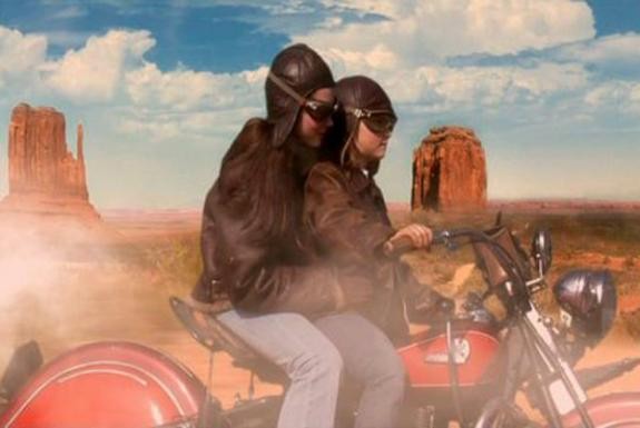 Portrait De Groupe Avec Enfants Et Motocyclettes Fotoğrafları 1